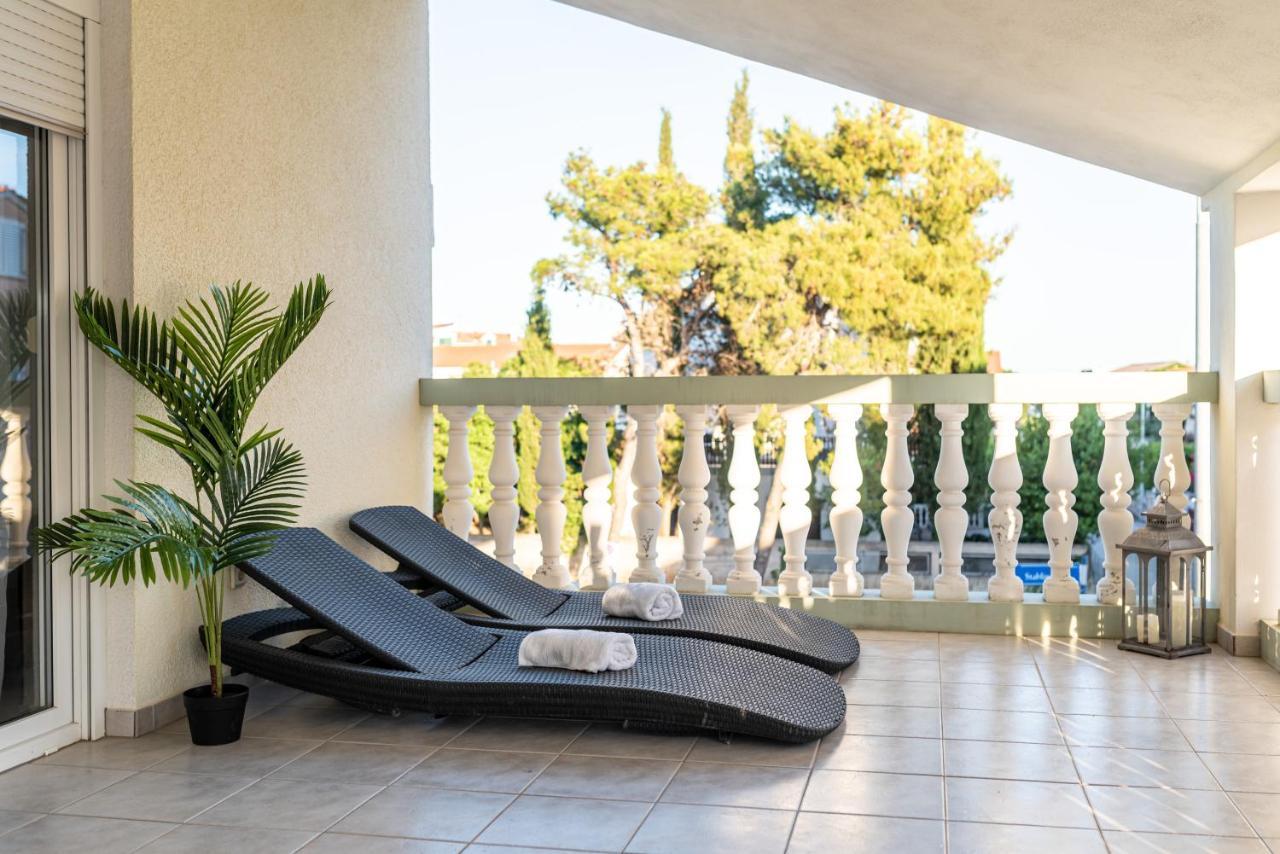 Magnolia Apartmani Vodice Exterior foto