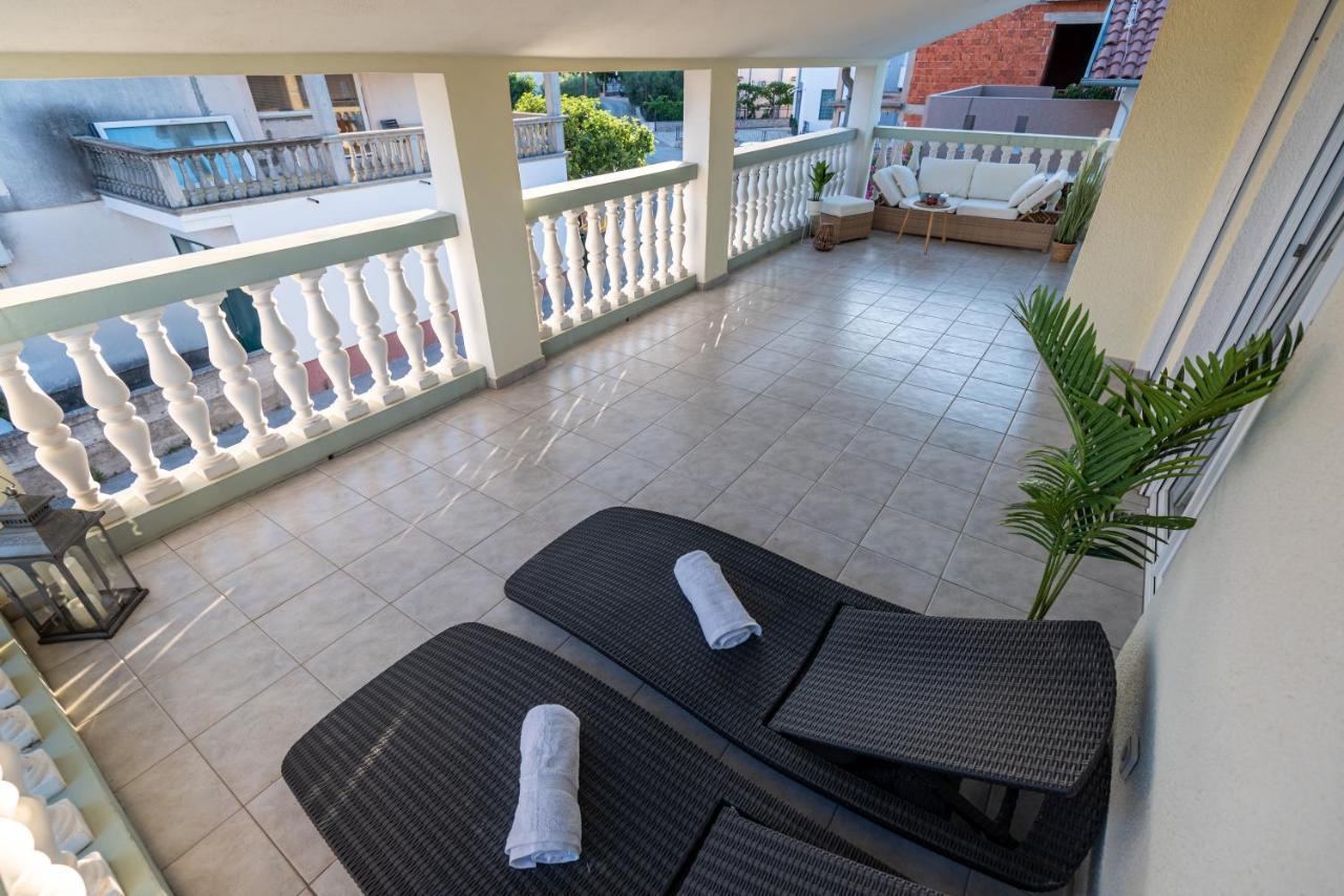 Magnolia Apartmani Vodice Exterior foto