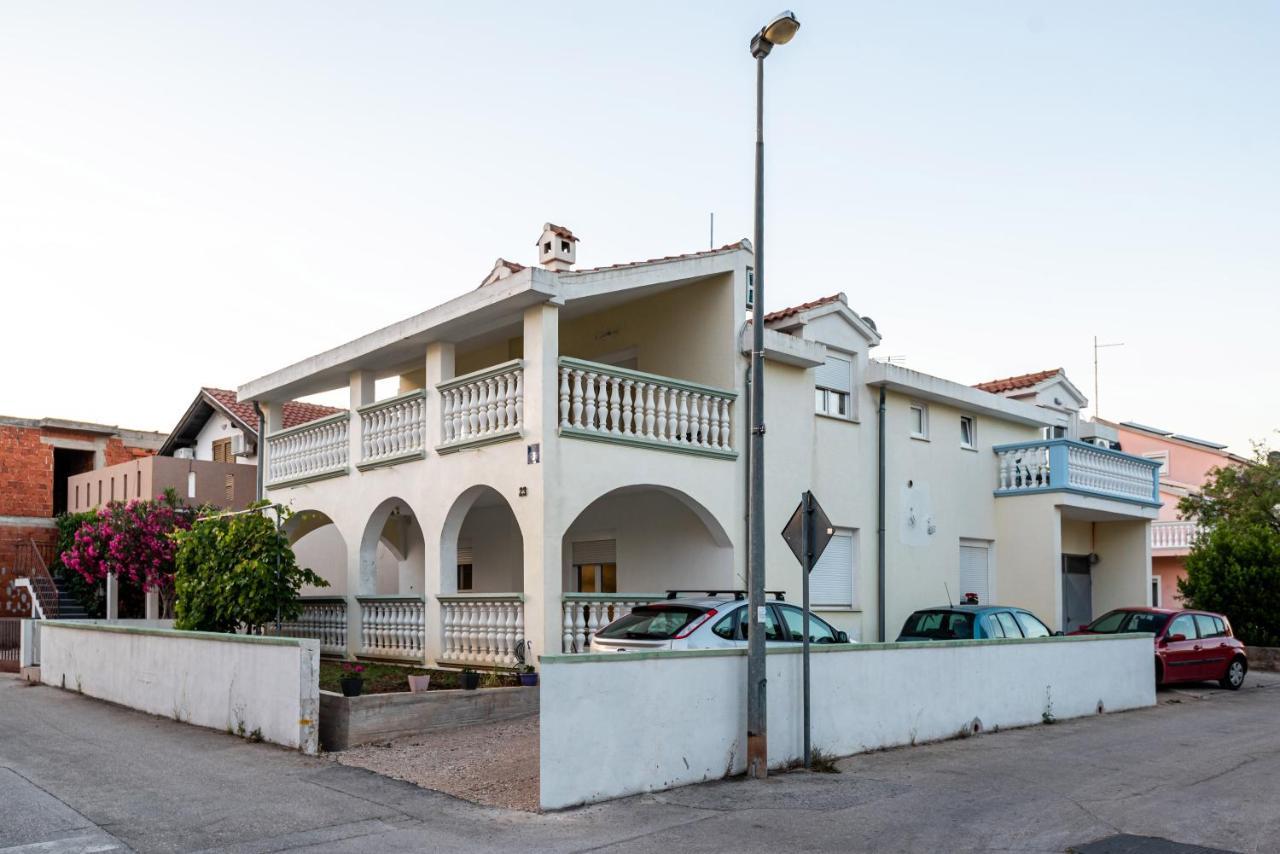 Magnolia Apartmani Vodice Exterior foto