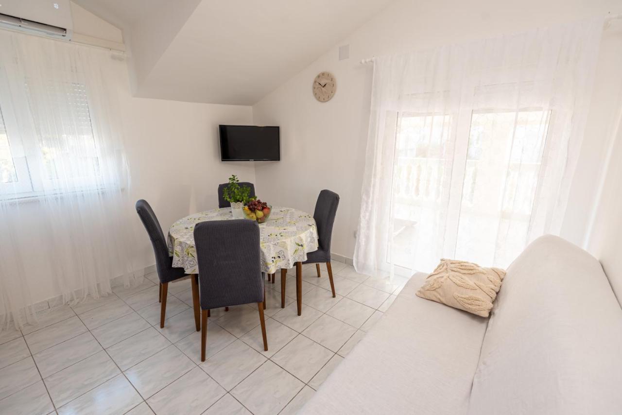 Magnolia Apartmani Vodice Exterior foto